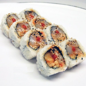 45. Spicy Scallop Roll (8 pcs)